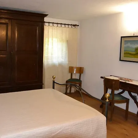 Alojamento de Acomodação e Pequeno-almoço Il Palazzo 4*